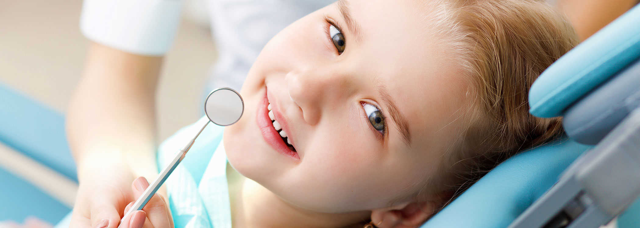 Child with Pediatric dentist.
